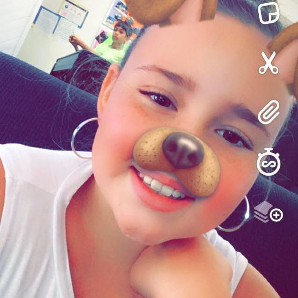 Meet your Posher, Chloe